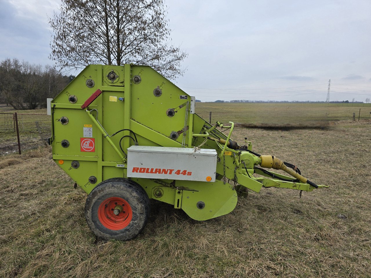 CLAAS ROLLANT 44s - Пресс-подборщик рулонный: фото 3 CLAAS ROLLANT 44s - Пресс-подборщик рулонный: фото 3