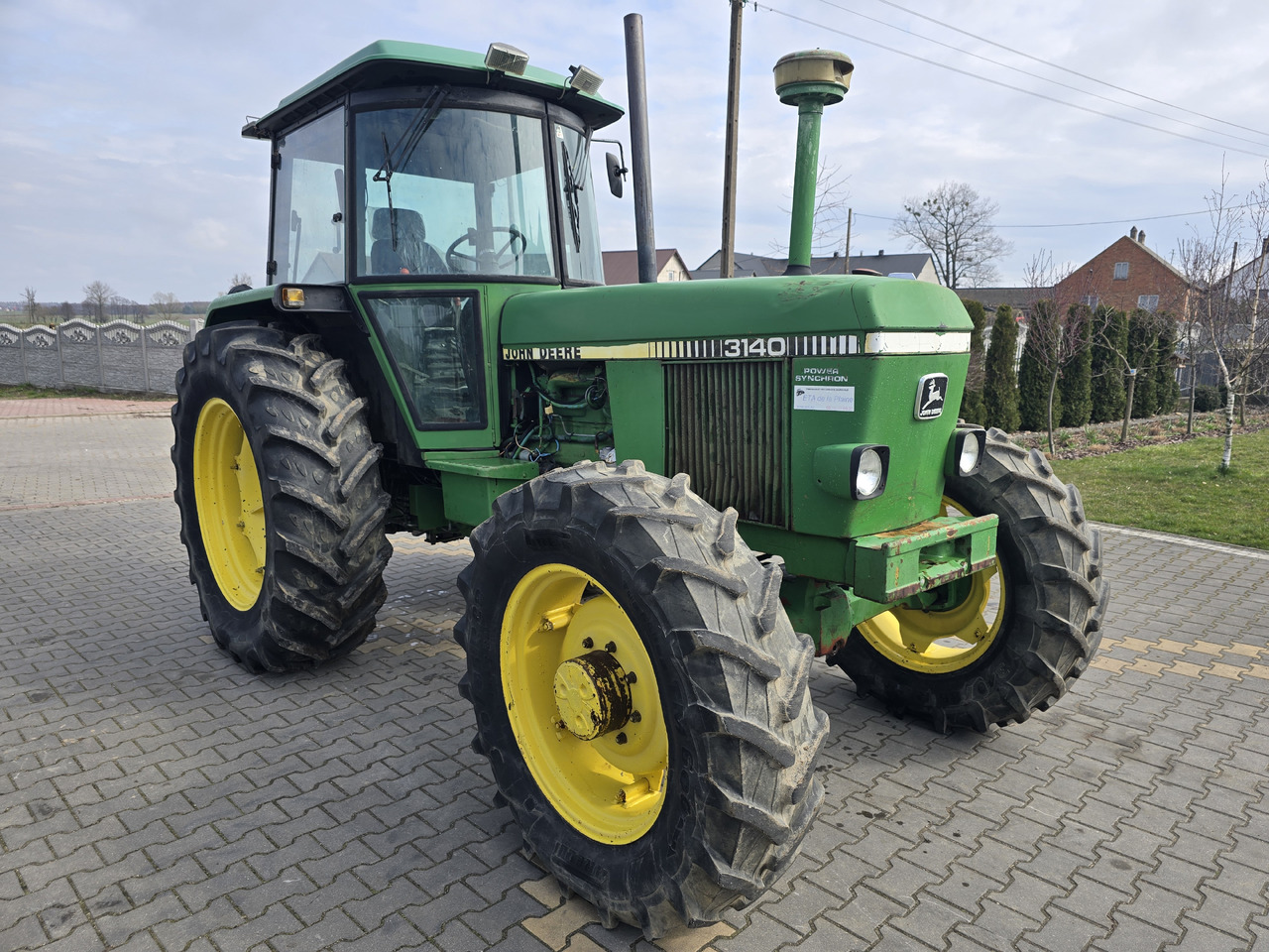 JOHN DEERE 3140 - Трактор: фото 1 JOHN DEERE 3140 - Трактор: фото 1