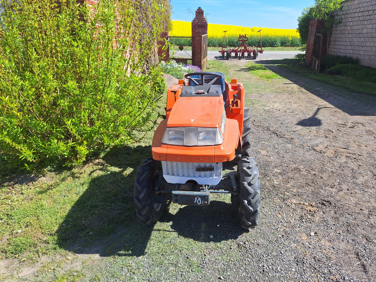 Kubota XB-1 - Трактор: фото 3 Kubota XB-1 - Трактор: фото 3