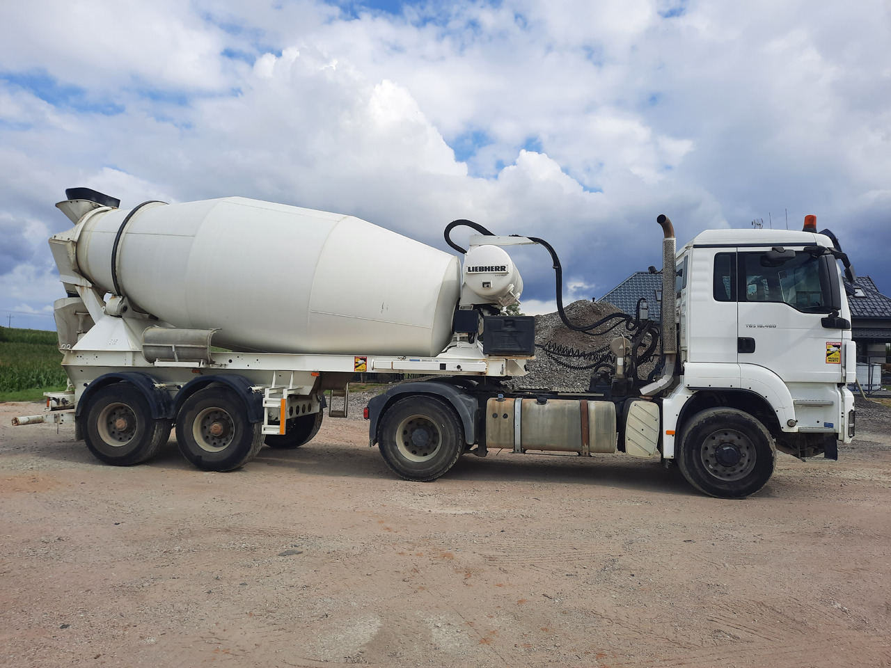 LIEBHERR 10 m3 - Полуприцеп бетоносмеситель: фото 4 LIEBHERR 10 m3 - Полуприцеп бетоносмеситель: фото 4