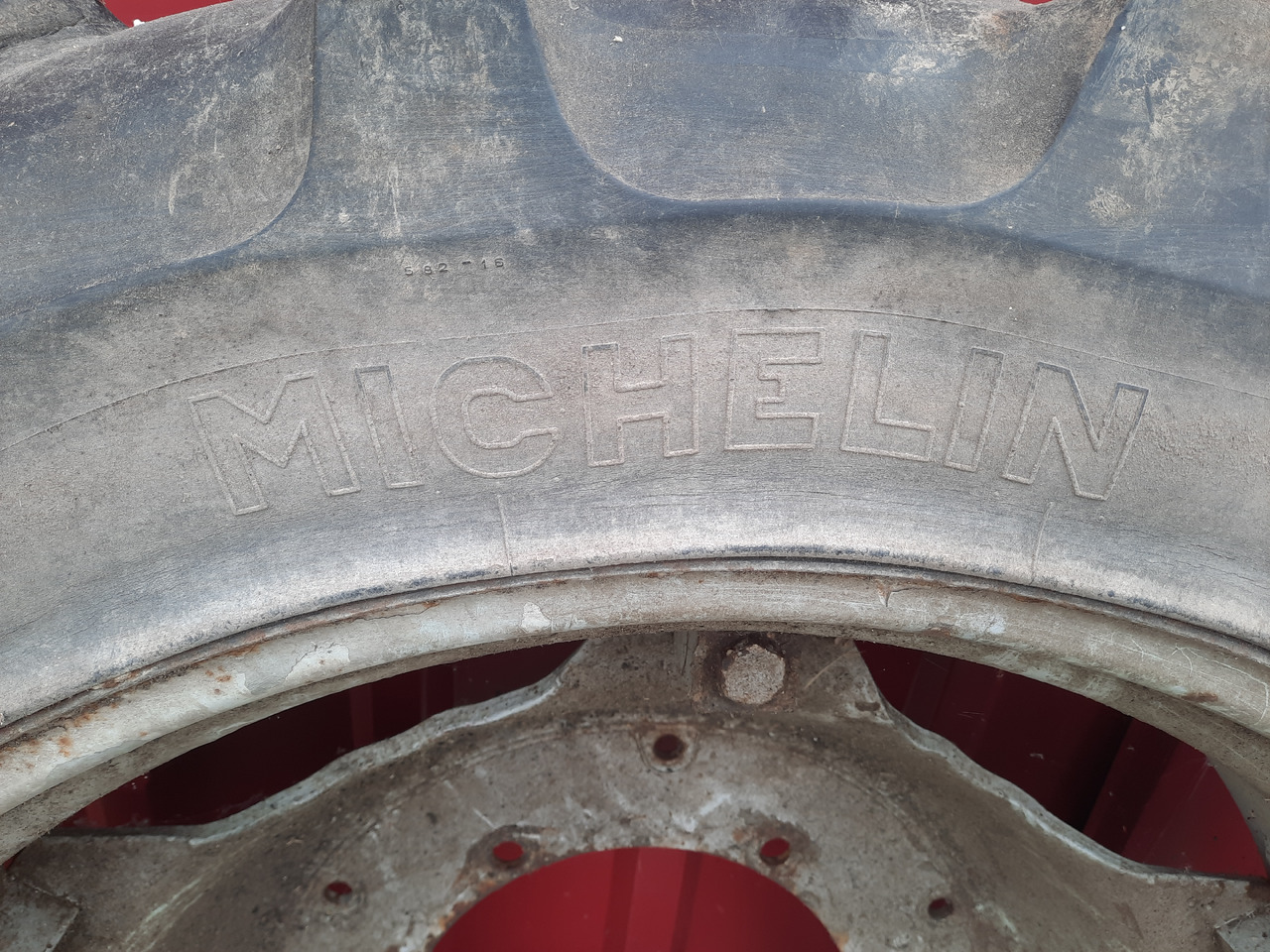 MICHELIN BIB X 9.5 R32 - Колесо: фото 4 MICHELIN BIB X 9.5 R32 - Колесо: фото 4