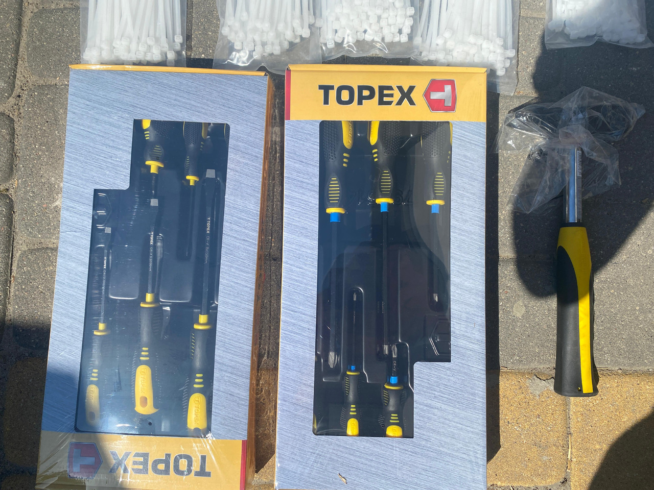 Neo Tools, Qtechnic narzedzia, klucze, opaski, młotek - Оборудование для гаражей/ Мастерских: фото 2 Neo Tools, Qtechnic narzedzia, klucze, opaski, młotek - Оборудование для гаражей/ Мастерских: фото 2