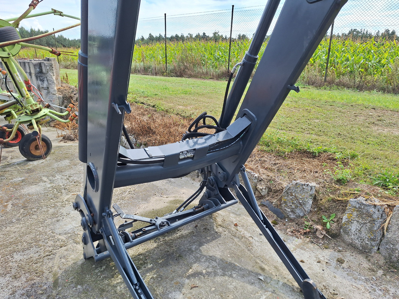 Quicke Q55 - Фронтальный погрузчик для трактора: фото 3 Quicke Q55 - Фронтальный погрузчик для трактора: фото 3