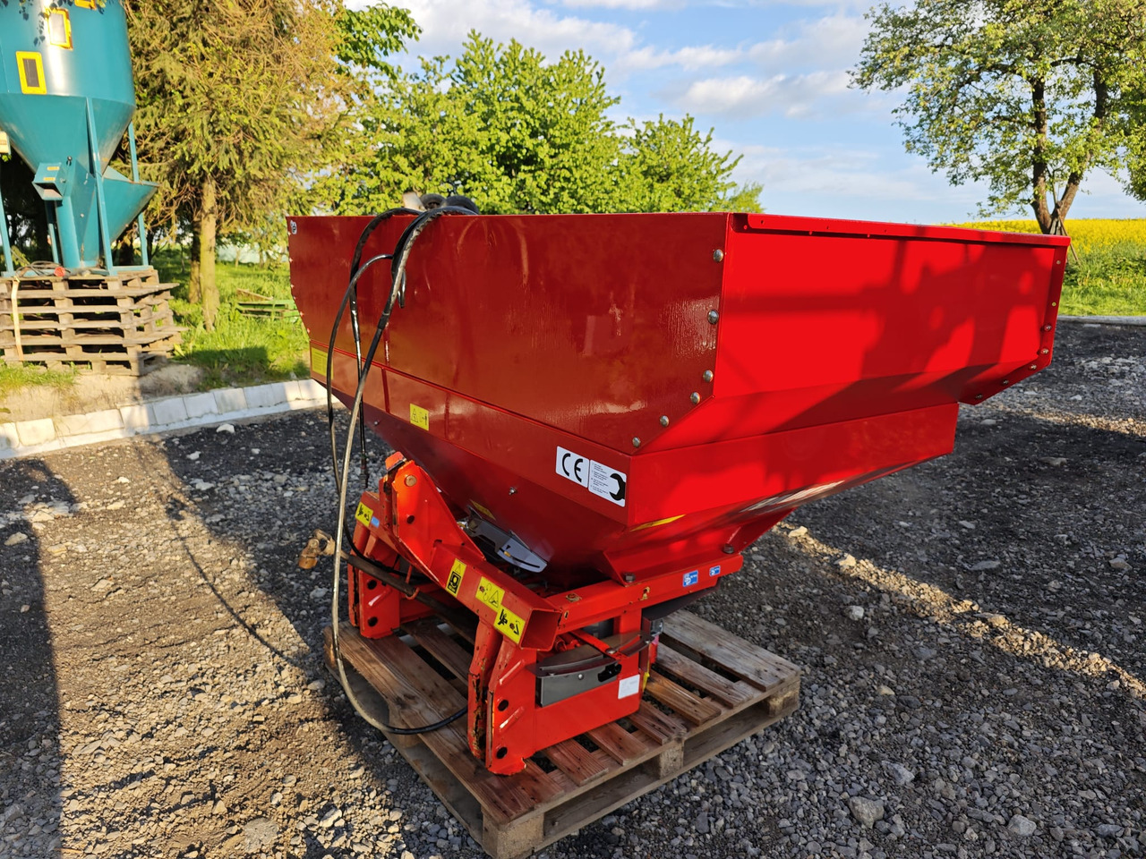 RAUCH MDS 932K select 1700 L - Разбрасыватель удобрений: фото 3 RAUCH MDS 932K select 1700 L - Разбрасыватель удобрений: фото 3