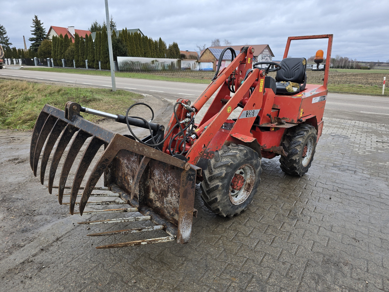 SCHAFFER 336 - Мини-погрузчик с бортовым поворотом: фото 4 SCHAFFER 336 - Мини-погрузчик с бортовым поворотом: фото 4