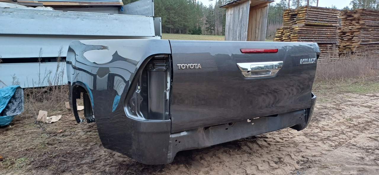 TOYOTA HILUX Extracab (2023 r.) NOWA paka skrzynia - Кузов и экстерьер для Легковых автомобилей: фото 3 TOYOTA HILUX Extracab (2023 r.) NOWA paka skrzynia - Кузов и экстерьер для Легковых автомобилей: фото 3