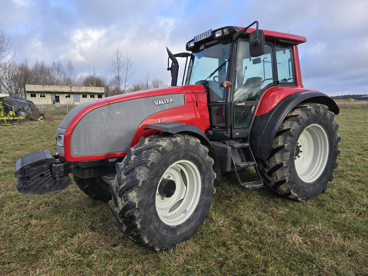 VALTRA T140 - Трактор: фото 4 VALTRA T140 - Трактор: фото 4