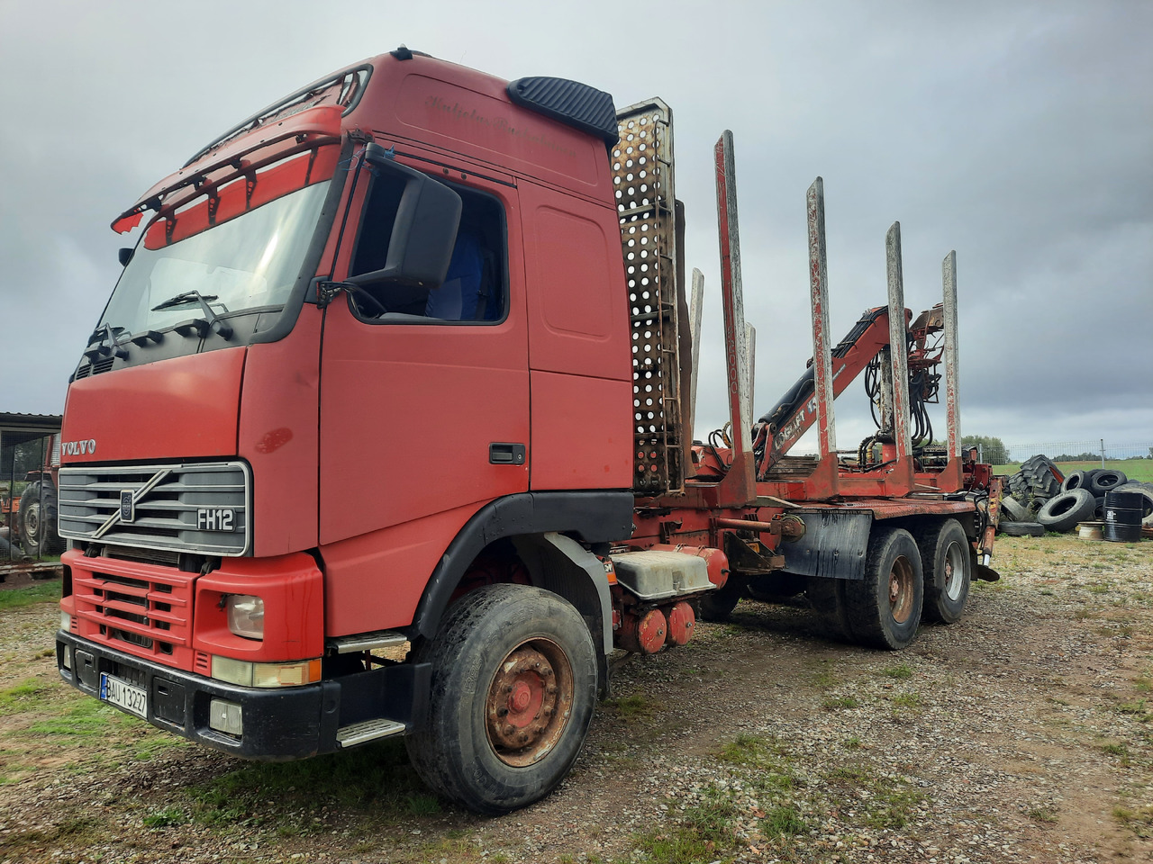 VOLVO FH12 - Лесовоз, Автоманипулятор: фото 2 VOLVO FH12 - Лесовоз, Автоманипулятор: фото 2