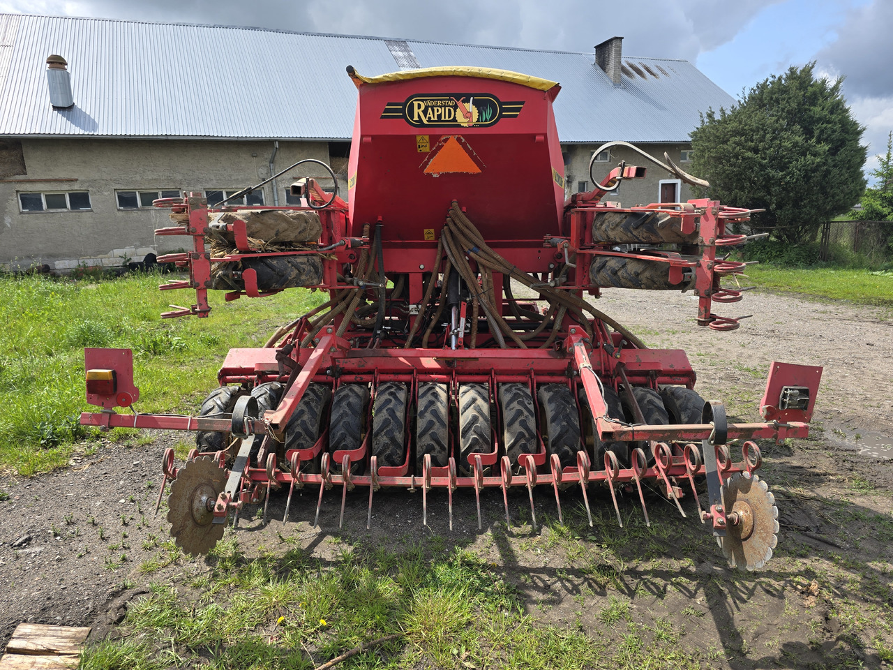 Väderstad RAPID 400 F - Посевная техника: фото 4 Väderstad RAPID 400 F - Посевная техника: фото 4