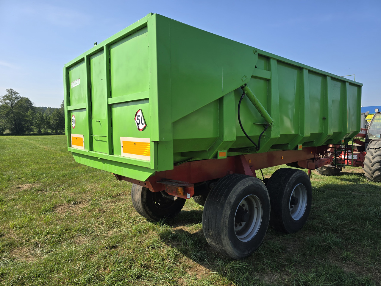 WARFARMA T141/1 - Сельскохозяйственный прицеп-самосвал: фото 5 WARFARMA T141/1 - Сельскохозяйственный прицеп-самосвал: фото 5