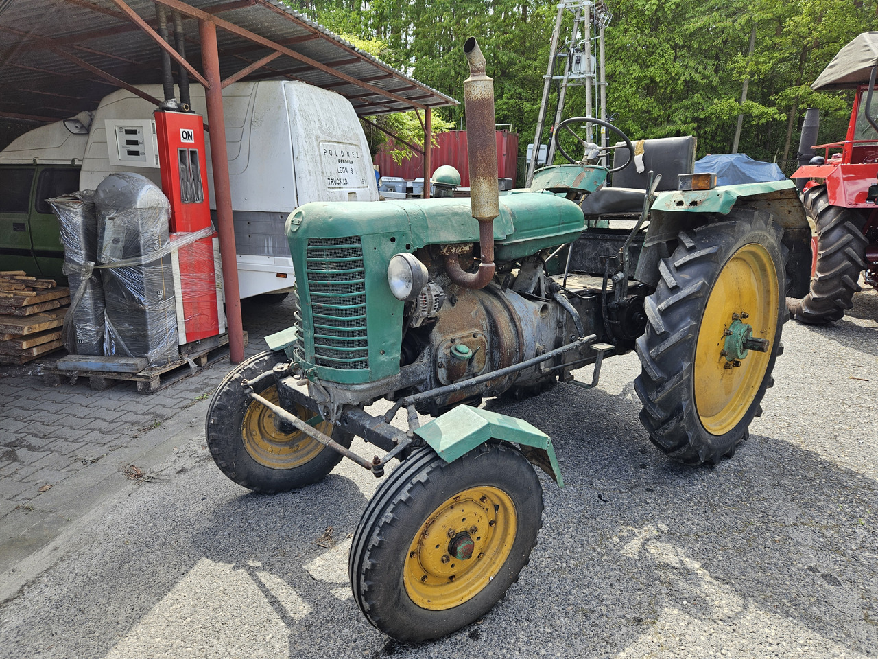 Zetor 25 - Трактор: фото 3 Zetor 25 - Трактор: фото 3