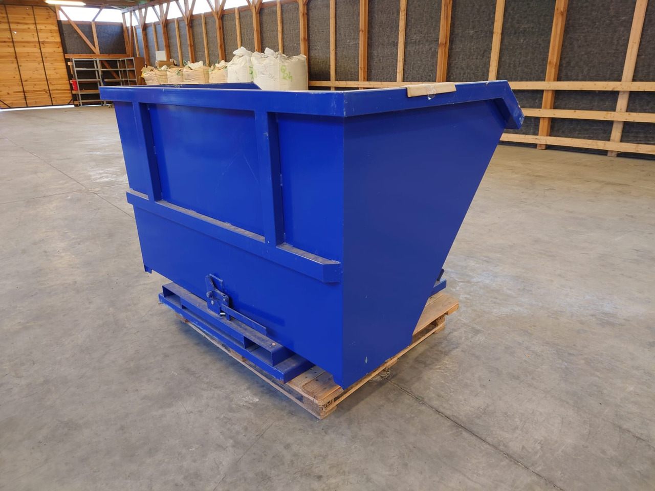 Inna 1,5 m3 - Дизельный погрузчик: фото 3 Inna 1,5 m3 - Дизельный погрузчик: фото 3