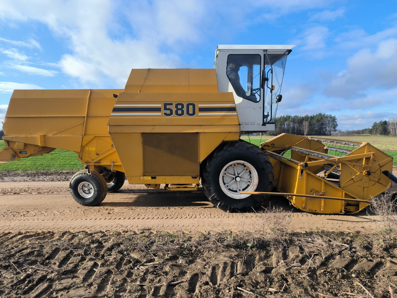 Sampo Rosenlew 580 - Зерноуборочный комбайн: фото 3 Sampo Rosenlew 580 - Зерноуборочный комбайн: фото 3