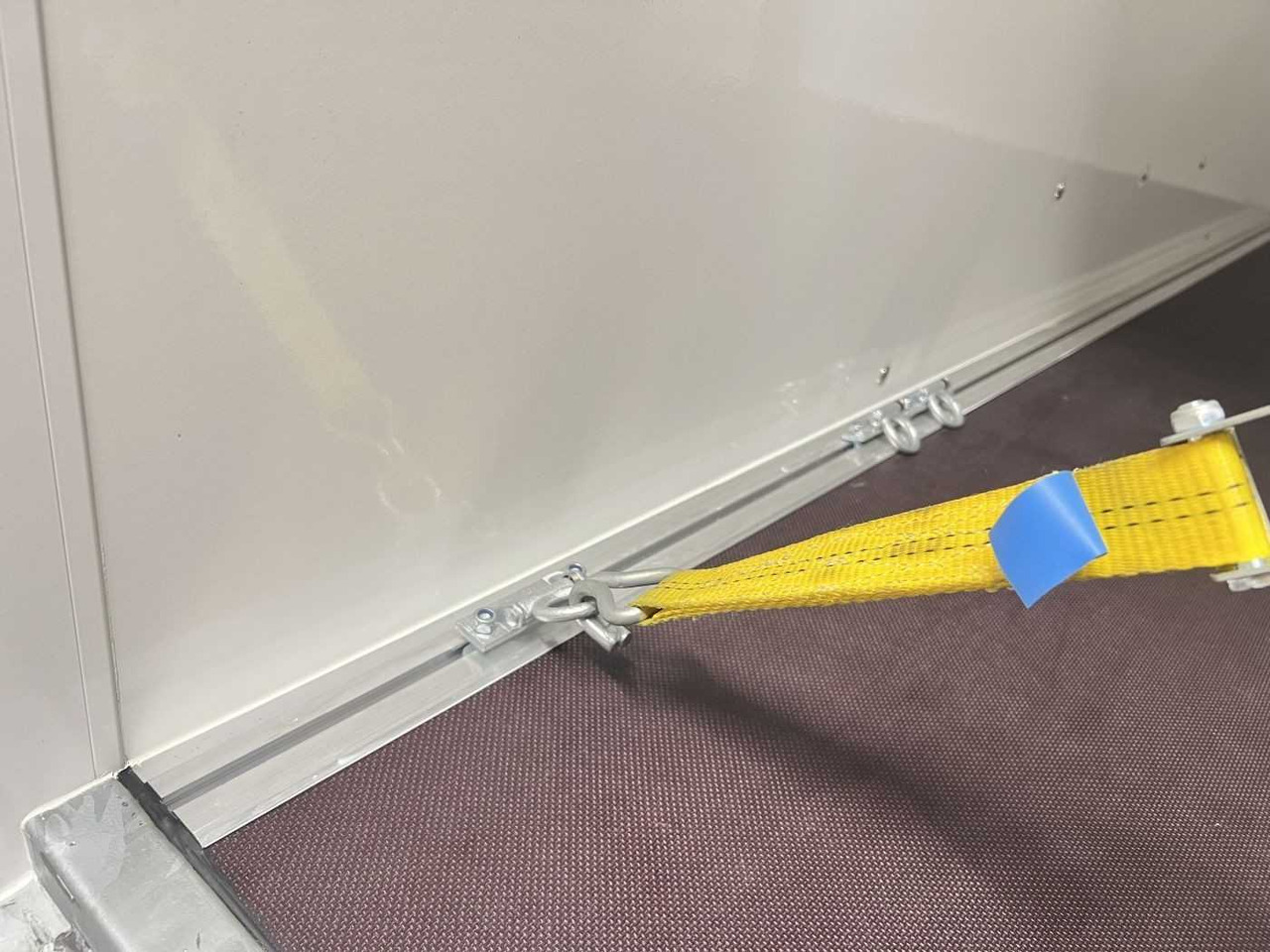 Новый Прицеп-фургон BLYSS FS2730/180HTL Tür Kofferanhänger: фото 9 Новый Прицеп-фургон BLYSS FS2730/180HTL Tür Kofferanhänger: фото 9