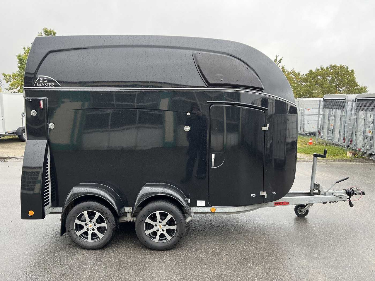 BOECKMANN Big Master WCF anthrazit Pferdeanhänger - Прицеп-коневоз: фото 2 BOECKMANN Big Master WCF anthrazit Pferdeanhänger - Прицеп-коневоз: фото 2