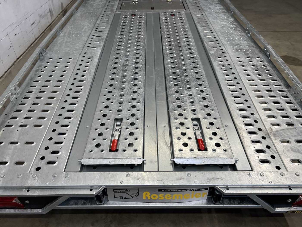 BRIAN_JAMES T Transporter 231-4520-30-2-10 Autotransporter - Прицеп-автовоз: фото 5 BRIAN_JAMES T Transporter 231-4520-30-2-10 Autotransporter - Прицеп-автовоз: фото 5