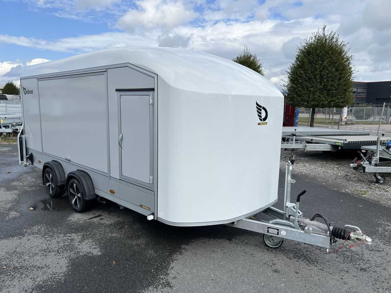 CHEVAL LIBERTE DEBON C1000 Roadster ALF Autotransporter geschlossen - Прицеп-автовоз: фото 1 CHEVAL LIBERTE DEBON C1000 Roadster ALF Autotransporter geschlossen - Прицеп-автовоз: фото 1