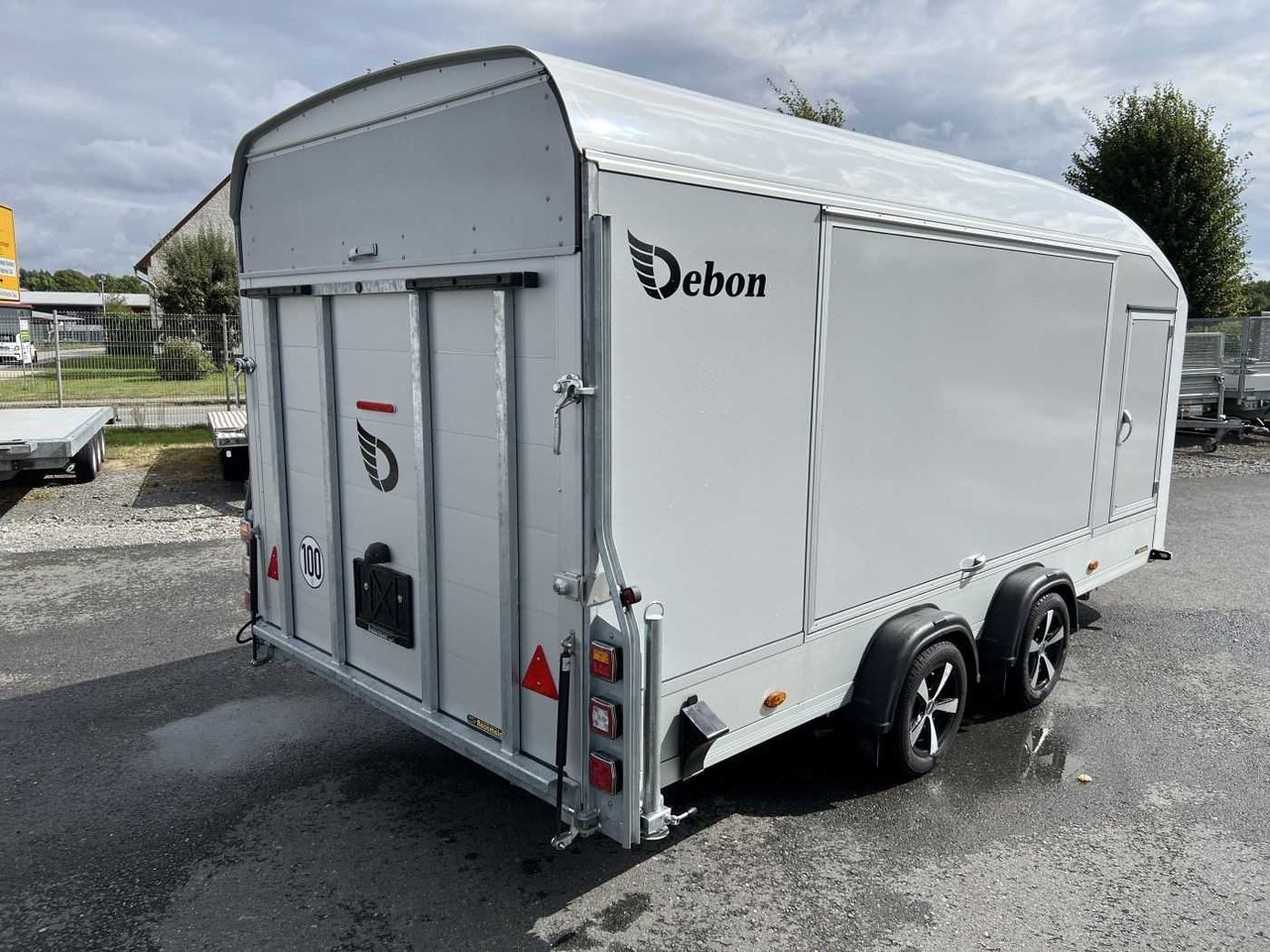 CHEVAL LIBERTE DEBON C1000 Roadster ALF Autotransporter geschlossen - Прицеп-автовоз: фото 3 CHEVAL LIBERTE DEBON C1000 Roadster ALF Autotransporter geschlossen - Прицеп-автовоз: фото 3