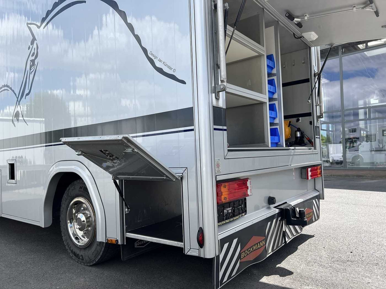 Фото интерьера 1: Коневоз MERCEDES-BENZ Atego 918L LKW