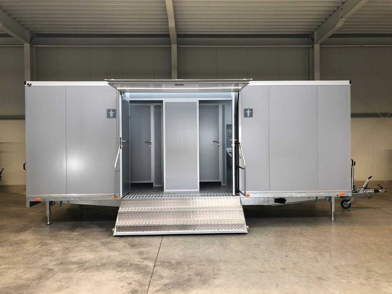 4 Damen, 1 Herren, 4 Urinale Toilettenanhänger - Прицеп: фото 4 4 Damen, 1 Herren, 4 Urinale Toilettenanhänger - Прицеп: фото 4