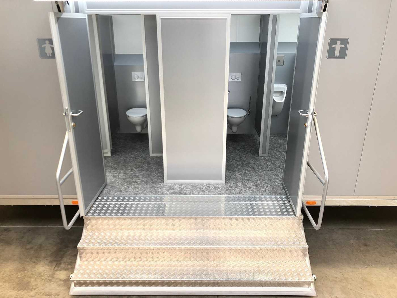4 Damen, 1 Herren, 4 Urinale Toilettenanhänger - Прицеп: фото 3 4 Damen, 1 Herren, 4 Urinale Toilettenanhänger - Прицеп: фото 3