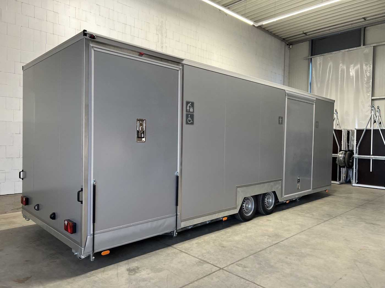 Новый Прицеп ROSEMEIER VE WC F 3574 SP Behinderten WC Toilettenanhänger: фото 10