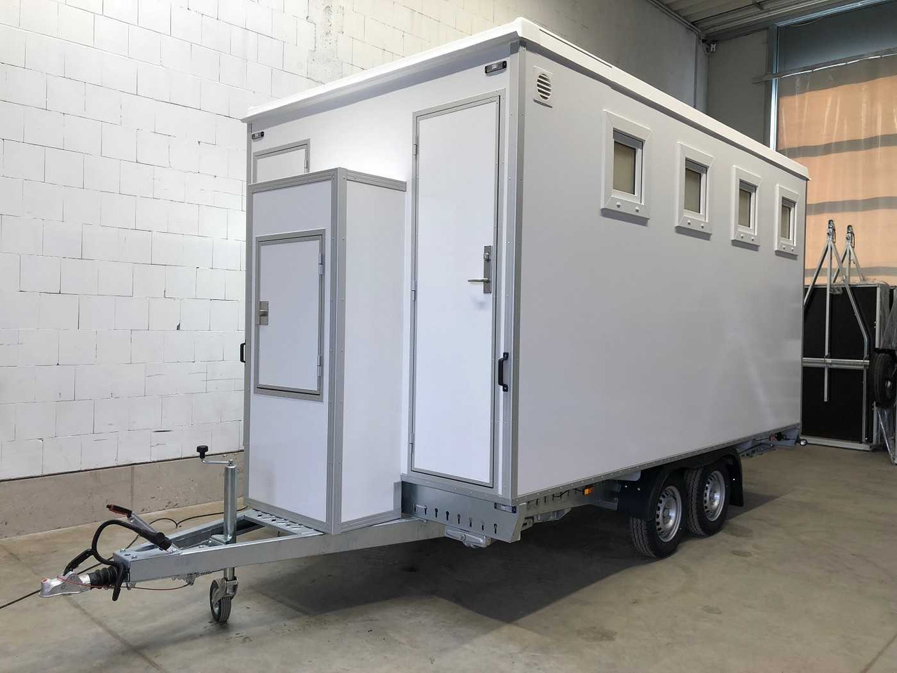 Новый Жилой контейнер, Прицеп ROSEMEIER EW TA-NO Duschwagen mit 4 Duschen Toilettenanhänger: фото 26
