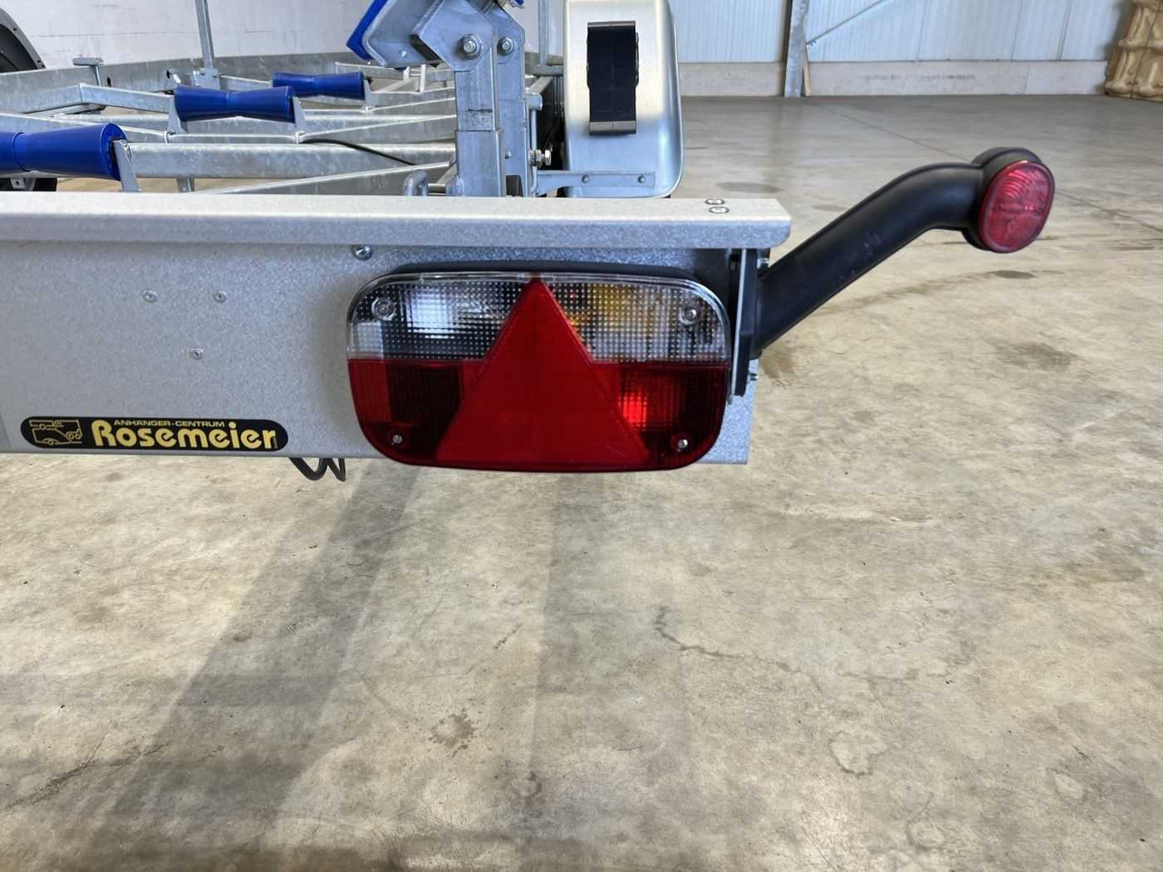 TPV BA2700-L 100 Bootsanhänger - Лодочный прицеп: фото 4 TPV BA2700-L 100 Bootsanhänger - Лодочный прицеп: фото 4