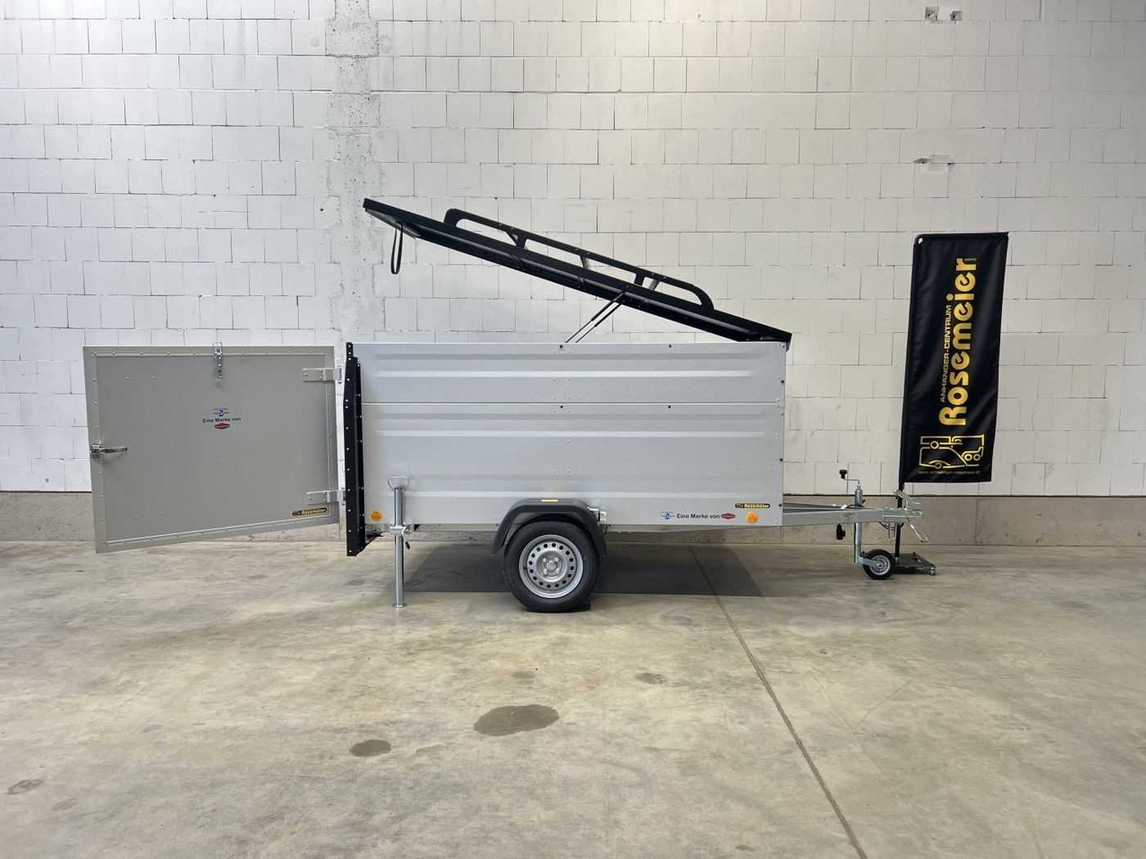 TPV KT-EU3-VS Plus Deckelanhänger - Прицеп для легкового автомобиля: фото 1 TPV KT-EU3-VS Plus Deckelanhänger - Прицеп для легкового автомобиля: фото 1