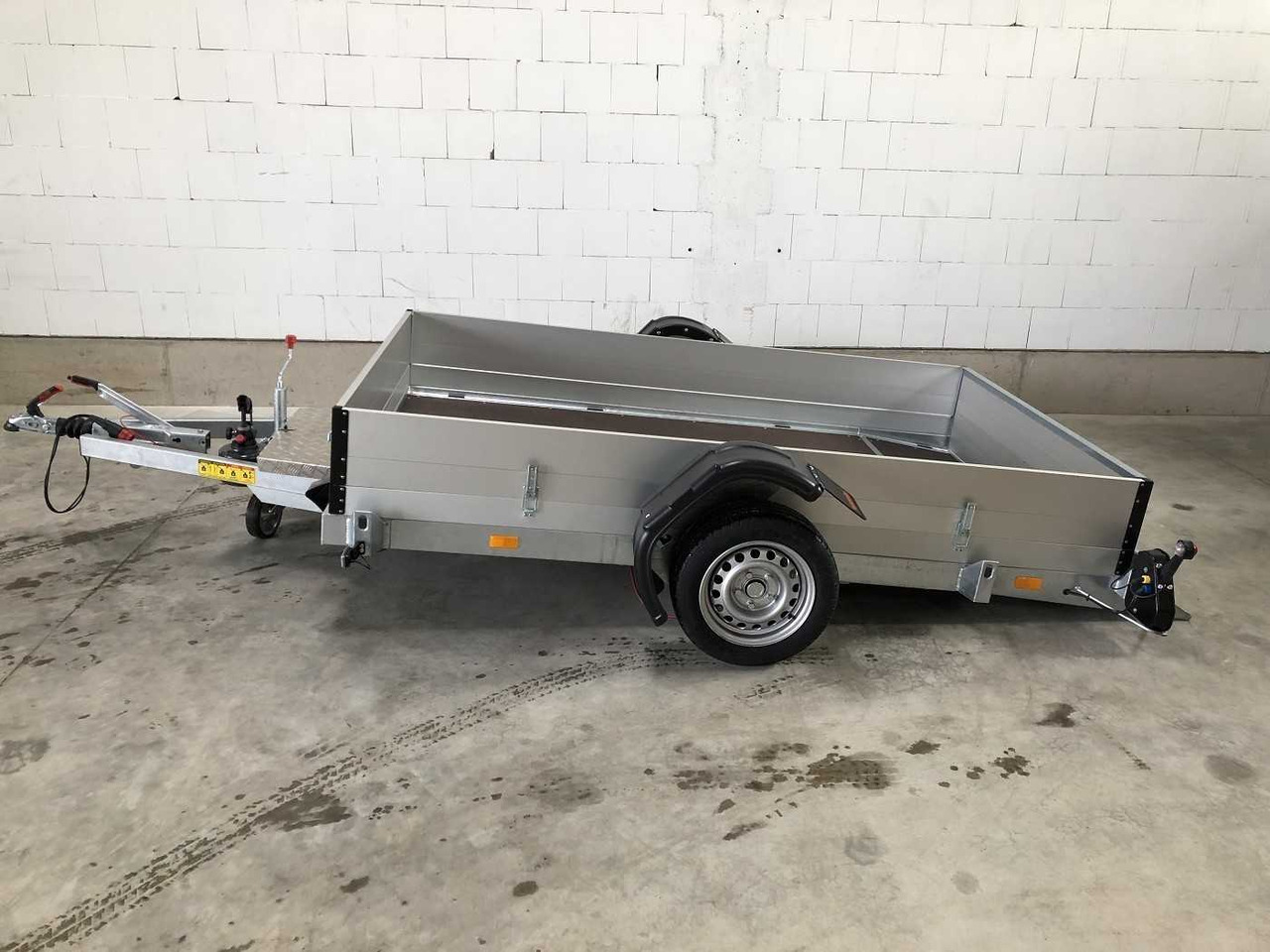 VEZEKO Husky FB 15.28 BW 250 Absenker - Прицеп для легкового автомобиля: фото 1 VEZEKO Husky FB 15.28 BW 250 Absenker - Прицеп для легкового автомобиля: фото 1