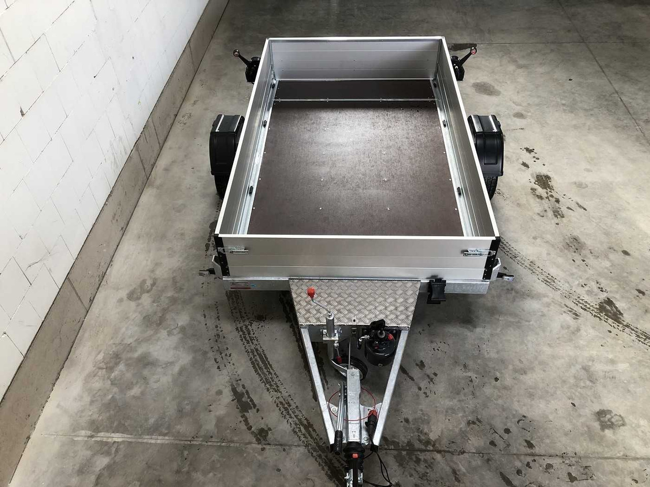 VEZEKO Husky FB 15.28 BW 250 Absenker - Прицеп для легкового автомобиля: фото 3 VEZEKO Husky FB 15.28 BW 250 Absenker - Прицеп для легкового автомобиля: фото 3