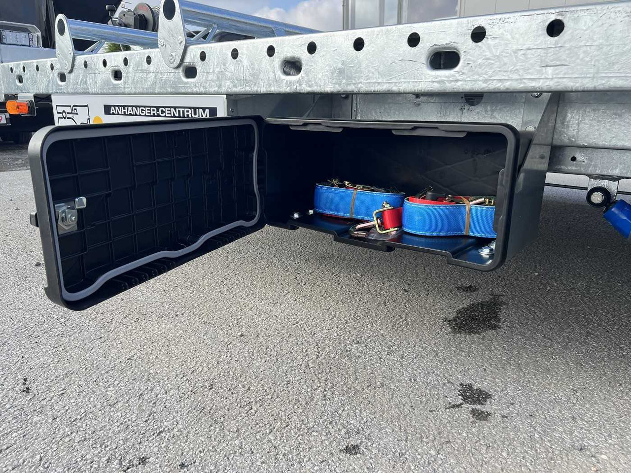 Новый Прицеп-автовоз VEZEKO Jumbola 35.60 Tridem Autotransporter: фото 15