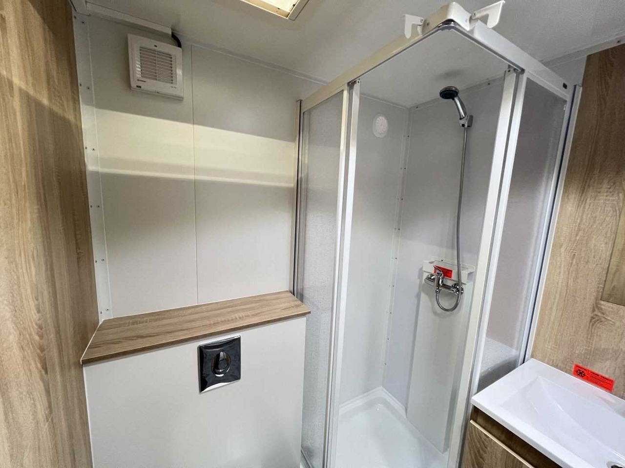 Новый Жилой контейнер, Прицеп VEZEKO MOBI 6602-SP2 Mannschaftswagen: фото 16