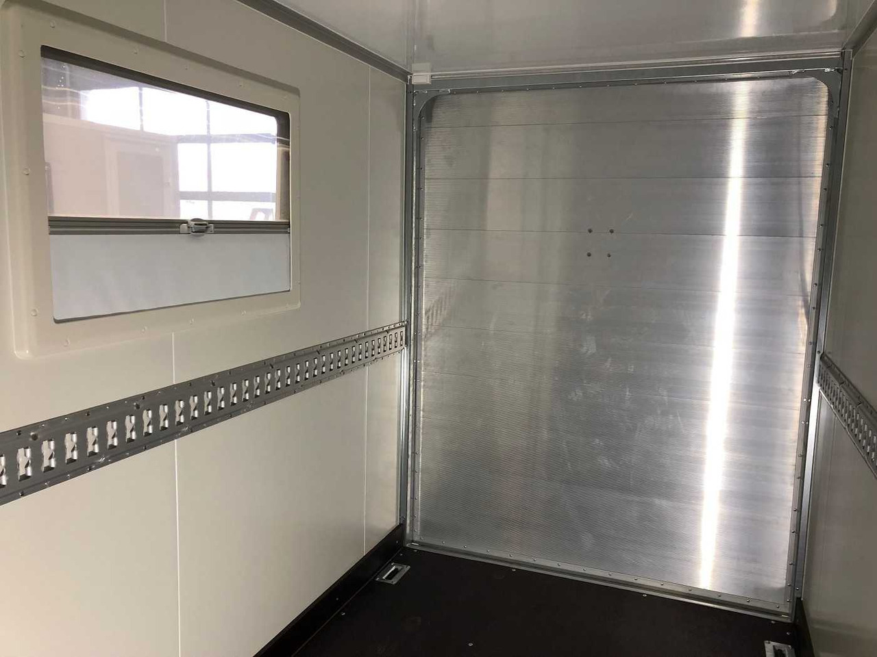 Новый Прицеп-фургон VEZEKO TK B 15.30 Rampe, Tür, Fenster Kofferanhänger: фото 9