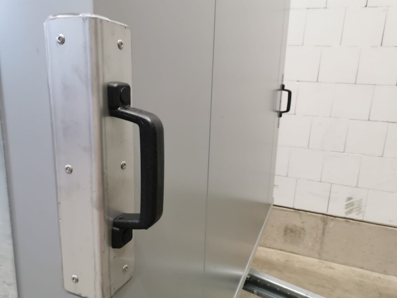 Новый Прицеп-фургон VEZEKO TK B 27.35 Flügeltüren + VKL Kofferanhänger: фото 18
