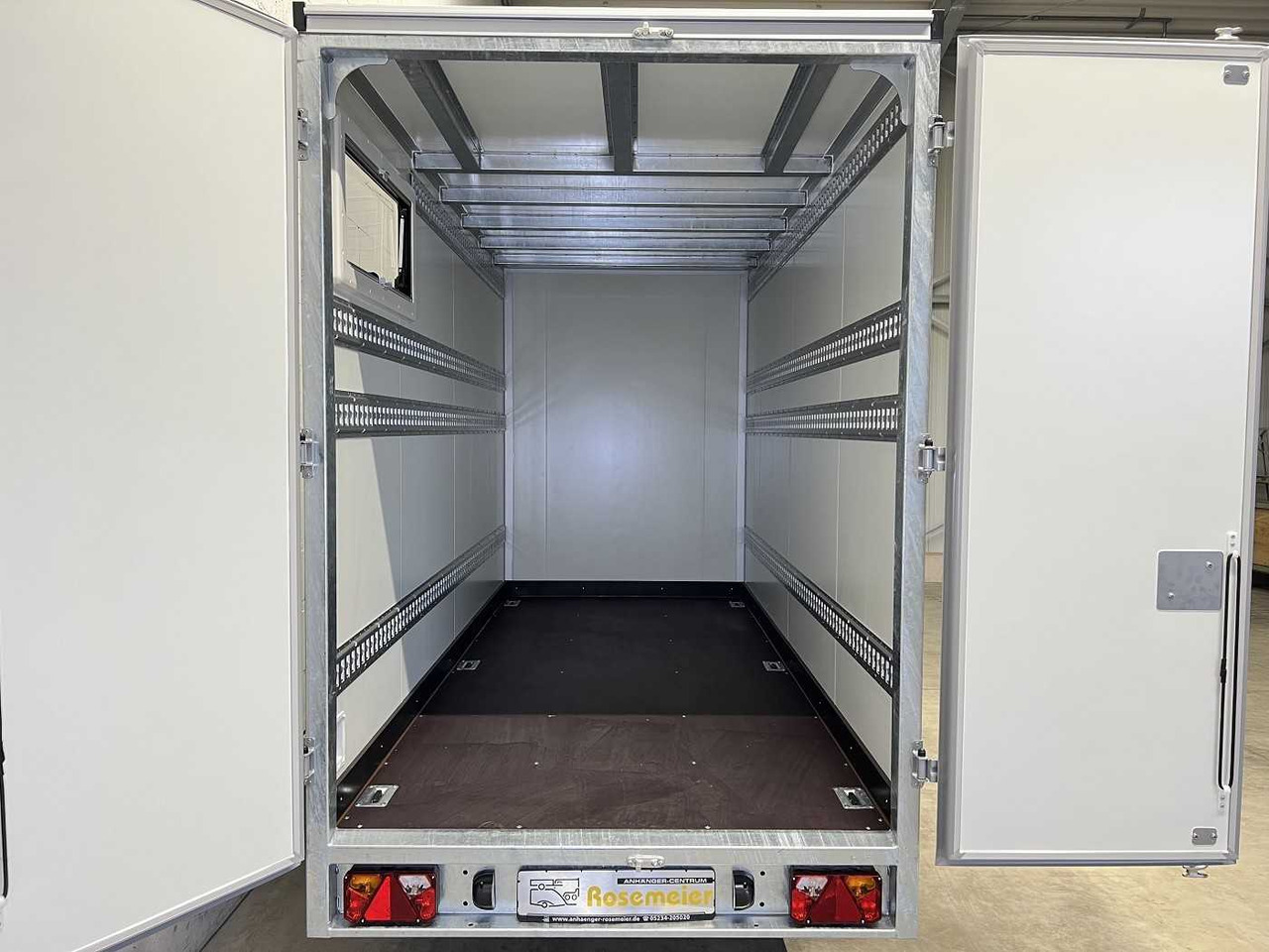 Новый Прицеп-фургон VEZEKO TK B 27.35 Individual Kofferanhänger: фото 6