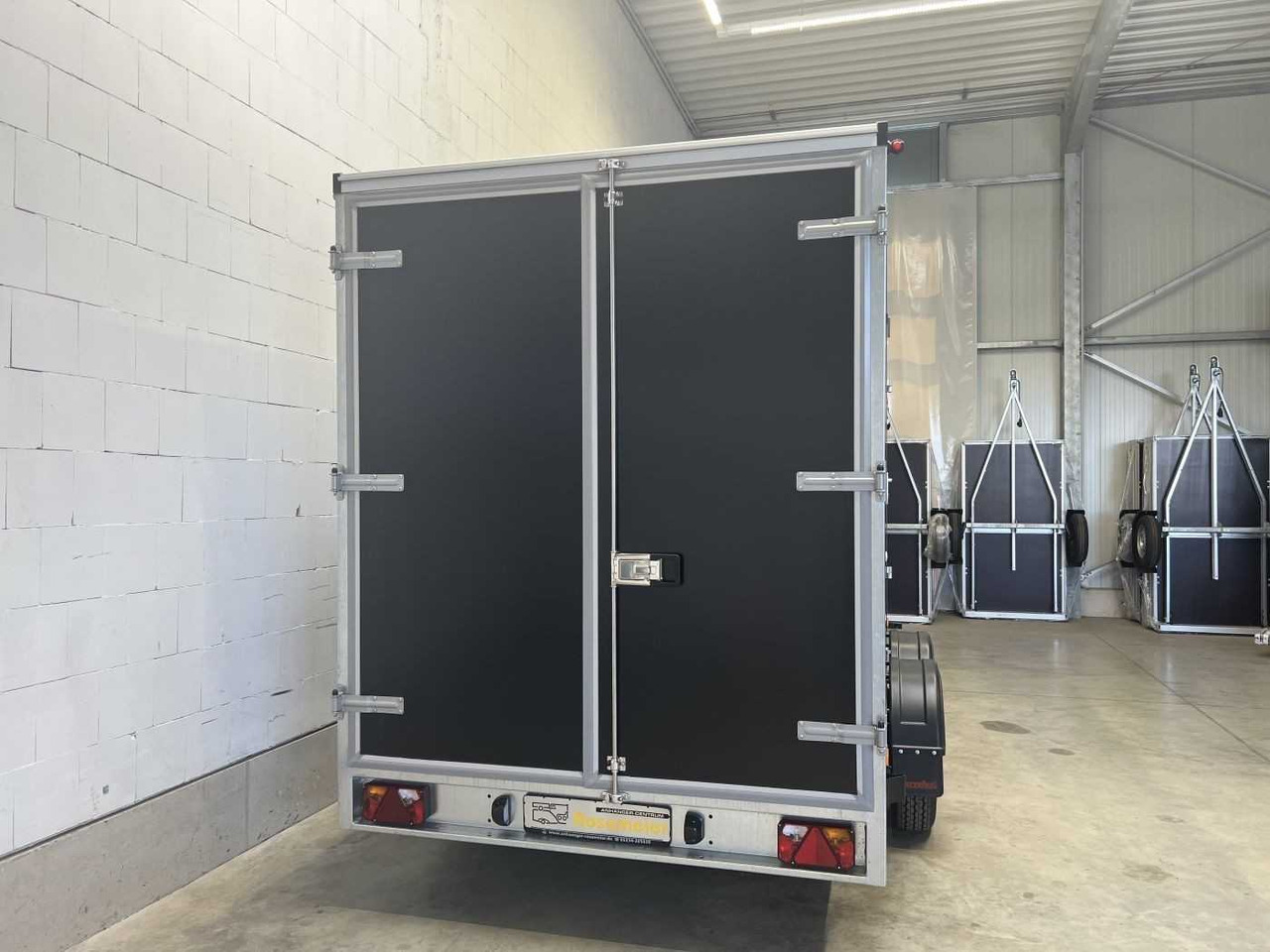 Новый Прицеп-фургон VEZEKO TK C 27.40 Tür Kofferanhänger: фото 14