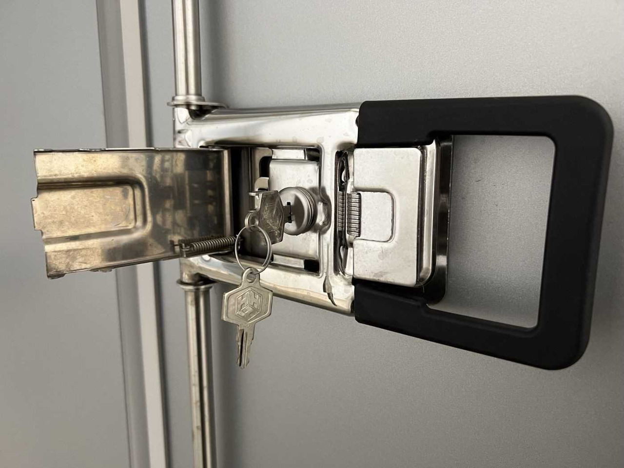 Новый Прицеп-фургон VEZEKO TK D 35.40 SP Flügeltüren Sond Kofferanhänger: фото 30