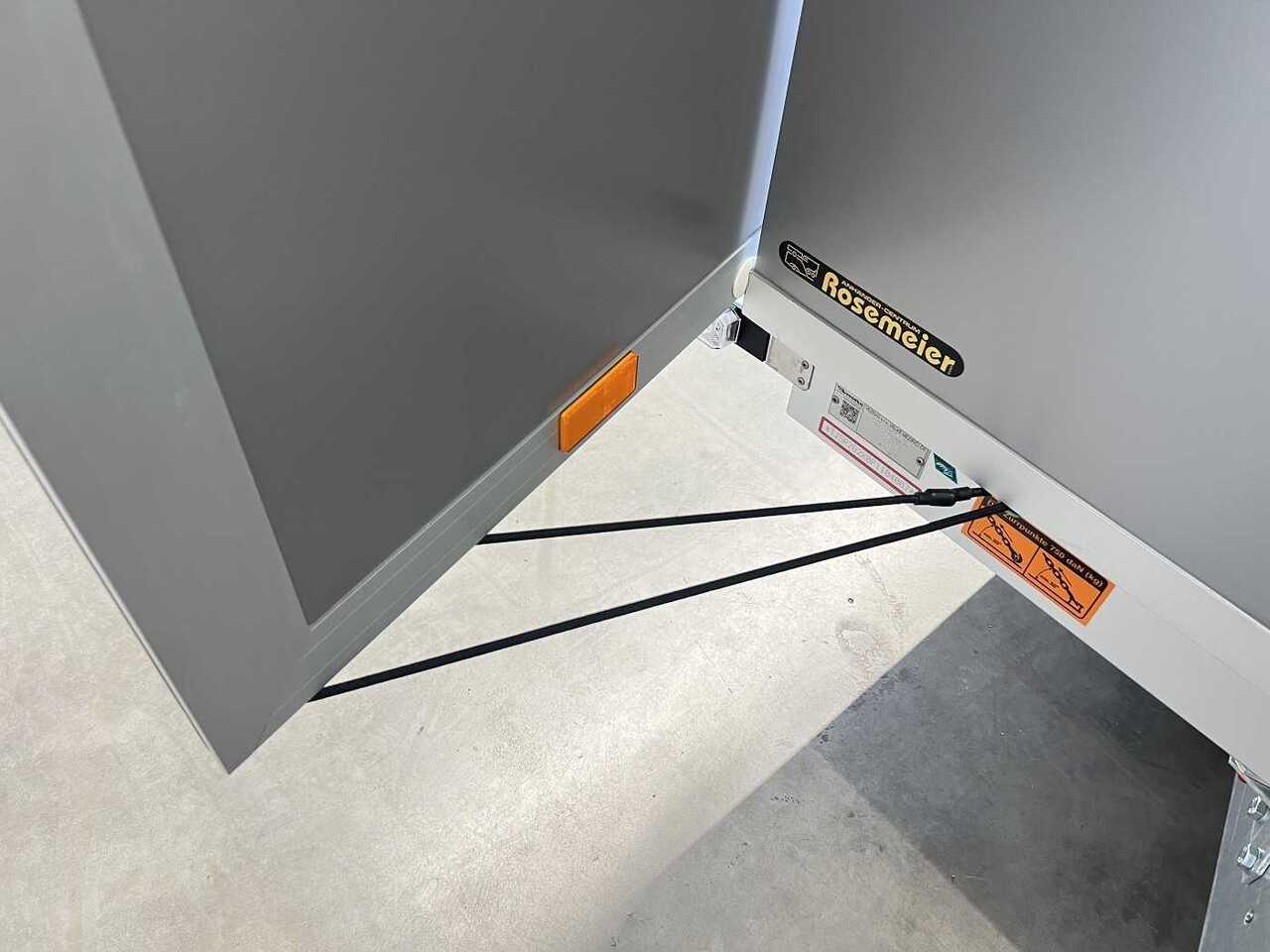 Новый Прицеп-фургон VEZEKO TK D 35.40 SP Rampe Tür Sonder Kofferanhänger: фото 23