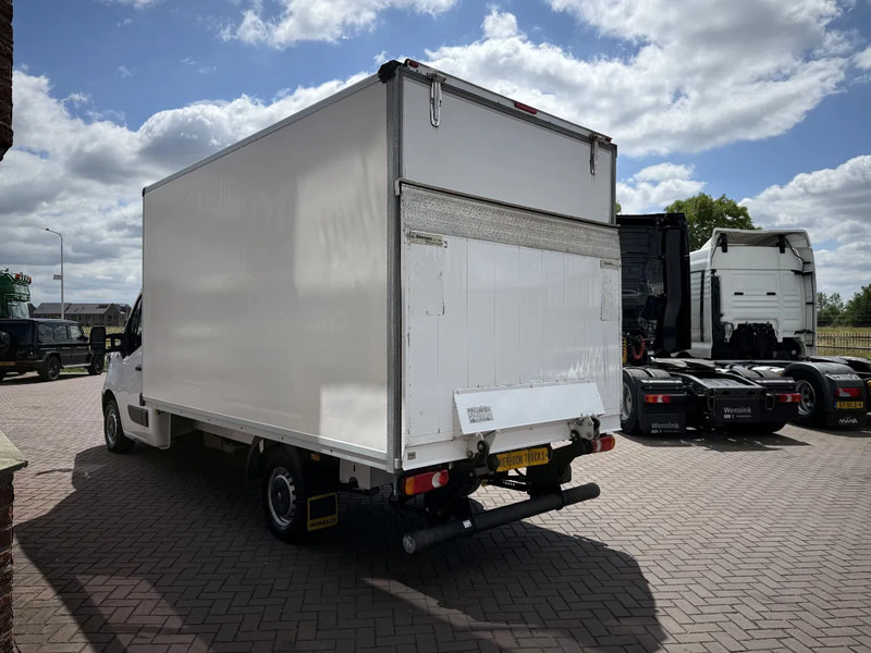 Renault Master Master 130HP Koffer mit Ladebordwand / Euro6 / TOP ZUSTAND - Фургон с закрытым кузовом: фото 4 Renault Master Master 130HP Koffer mit Ladebordwand / Euro6 / TOP ZUSTAND - Фургон с закрытым кузовом: фото 4