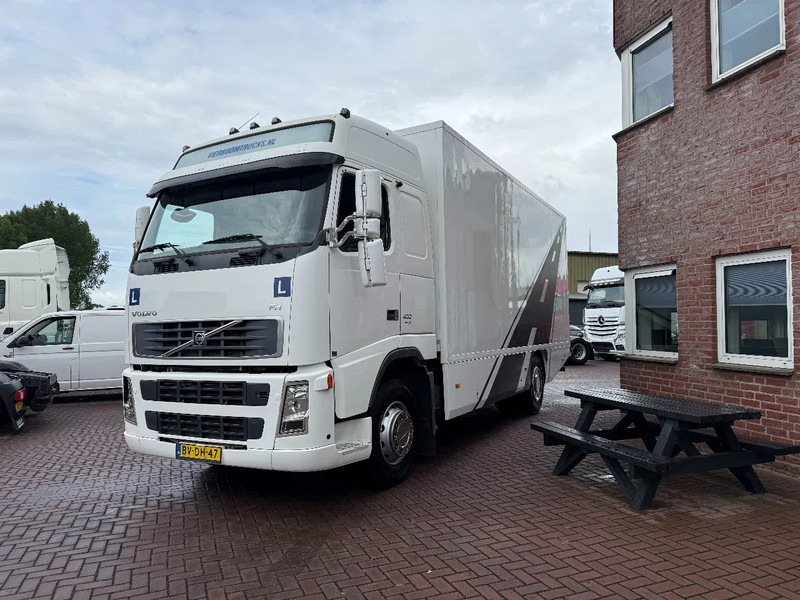 Volvo FH 400 FAHRSCHULE / DRIVINGSCHOOL / MANUAL / 4-SITZE / 343TKM / HOLLAND TRUCK!!! - Грузовик с закрытым кузовом: фото 2 Volvo FH 400 FAHRSCHULE / DRIVINGSCHOOL / MANUAL / 4-SITZE / 343TKM / HOLLAND TRUCK!!! - Грузовик с закрытым кузовом: фото 2
