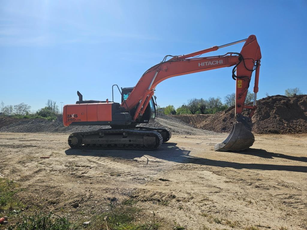 HITACHI ZX 250 LCN-5 - Гусеничный экскаватор: фото 1 HITACHI ZX 250 LCN-5 - Гусеничный экскаватор: фото 1