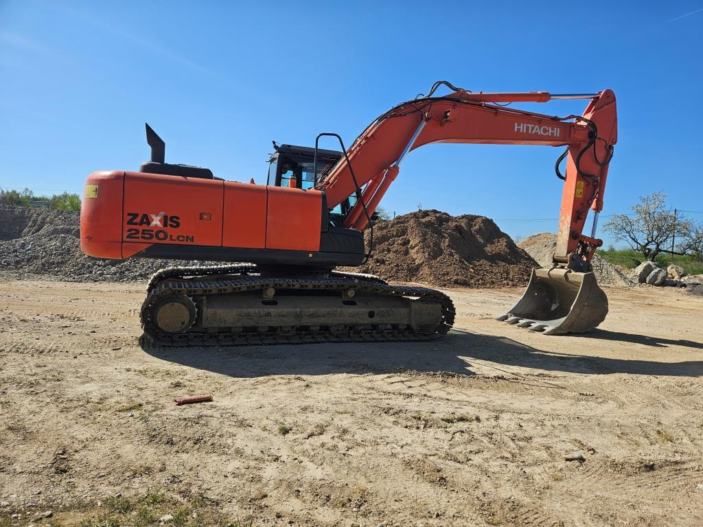 HITACHI ZX 250 LCN-5 - Гусеничный экскаватор: фото 4 HITACHI ZX 250 LCN-5 - Гусеничный экскаватор: фото 4
