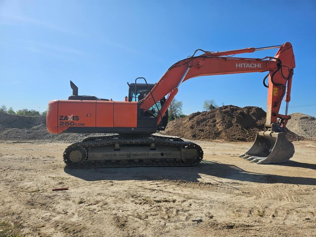 HITACHI ZX 250 LCN-5 - Гусеничный экскаватор: фото 3 HITACHI ZX 250 LCN-5 - Гусеничный экскаватор: фото 3