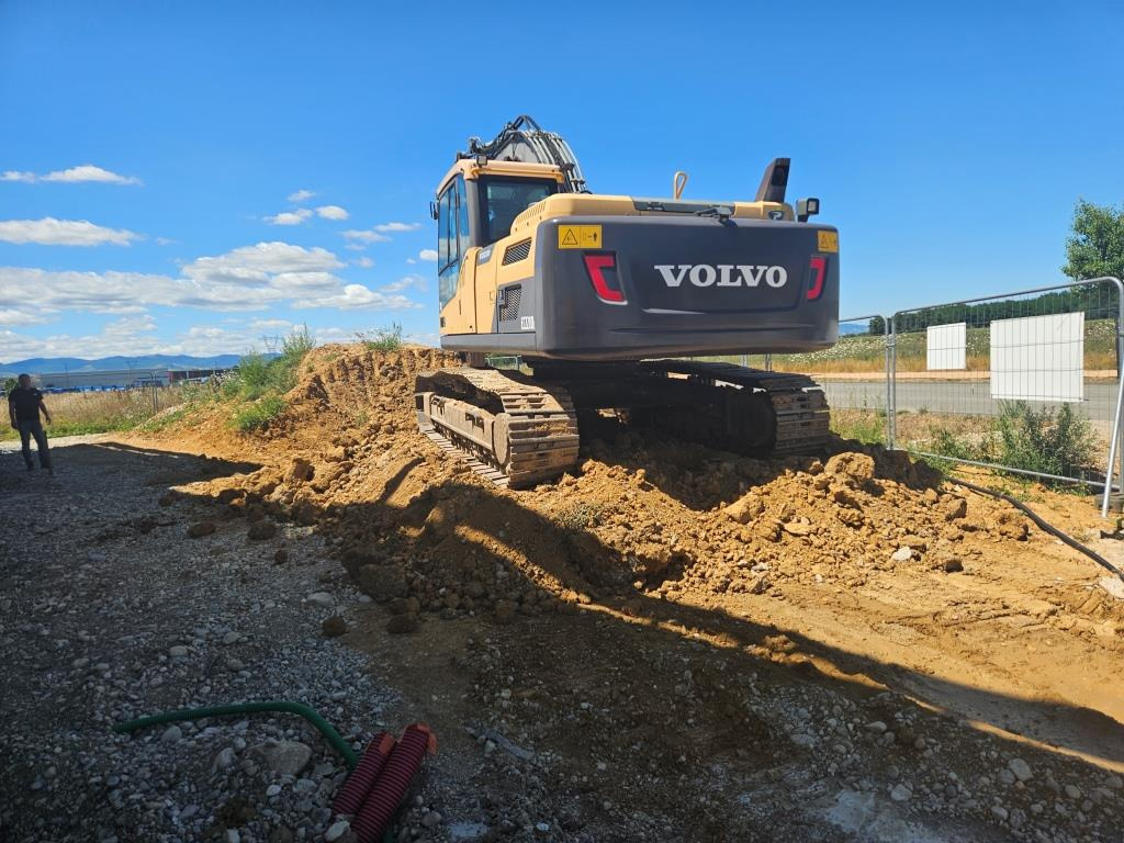 VOLVO EC 220 DL - Гусеничный экскаватор: фото 3 VOLVO EC 220 DL - Гусеничный экскаватор: фото 3