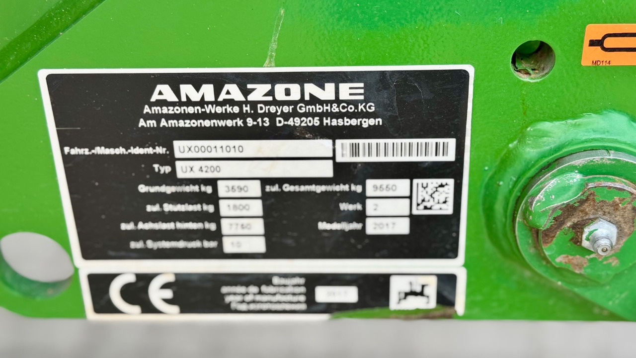 Amazone UX 4200 Special 24m - Опрыскиватель: фото 3 Amazone UX 4200 Special 24m - Опрыскиватель: фото 3