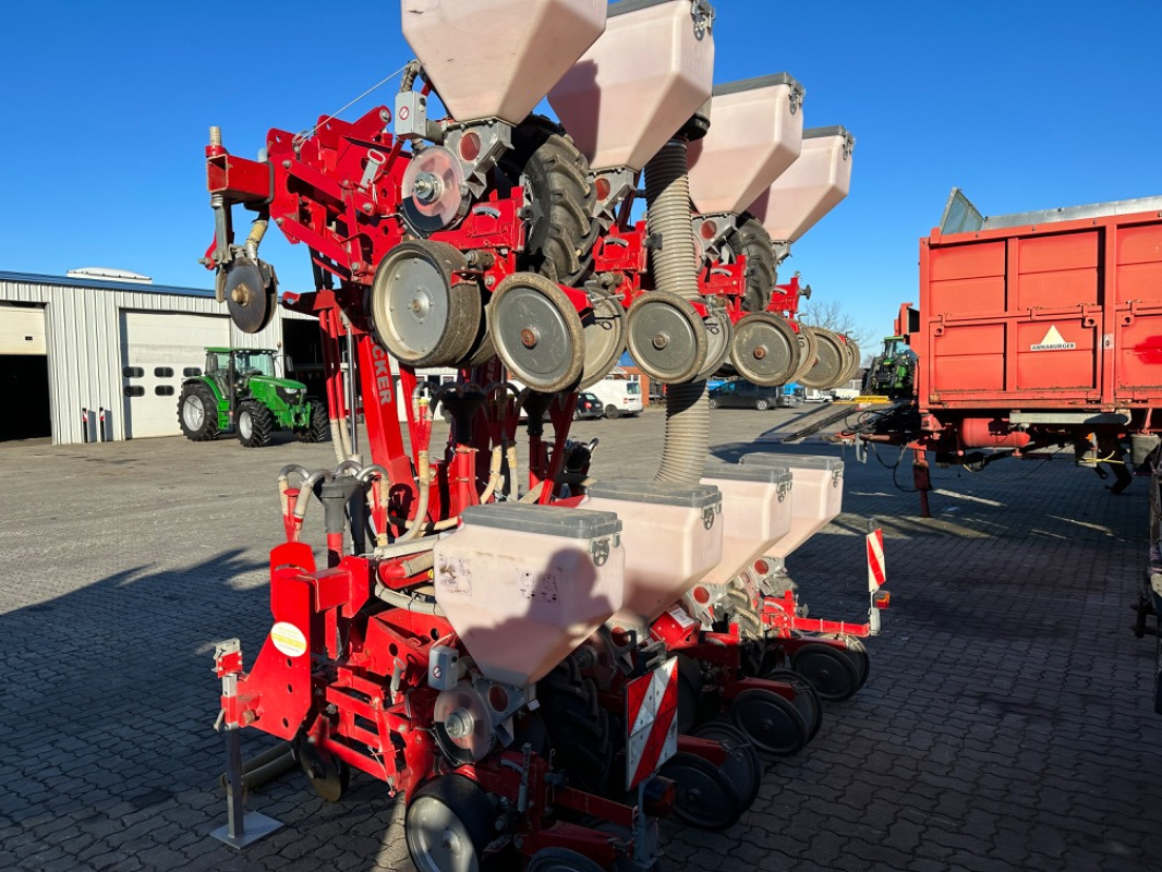 Becker Aeromat 8 DTE E-Motion - Сеялка: фото 4 Becker Aeromat 8 DTE E-Motion - Сеялка: фото 4