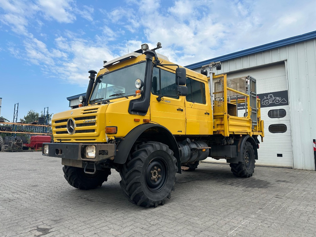 Mercedes-Benz U 4000 - Трактор: фото 1 Mercedes-Benz U 4000 - Трактор: фото 1