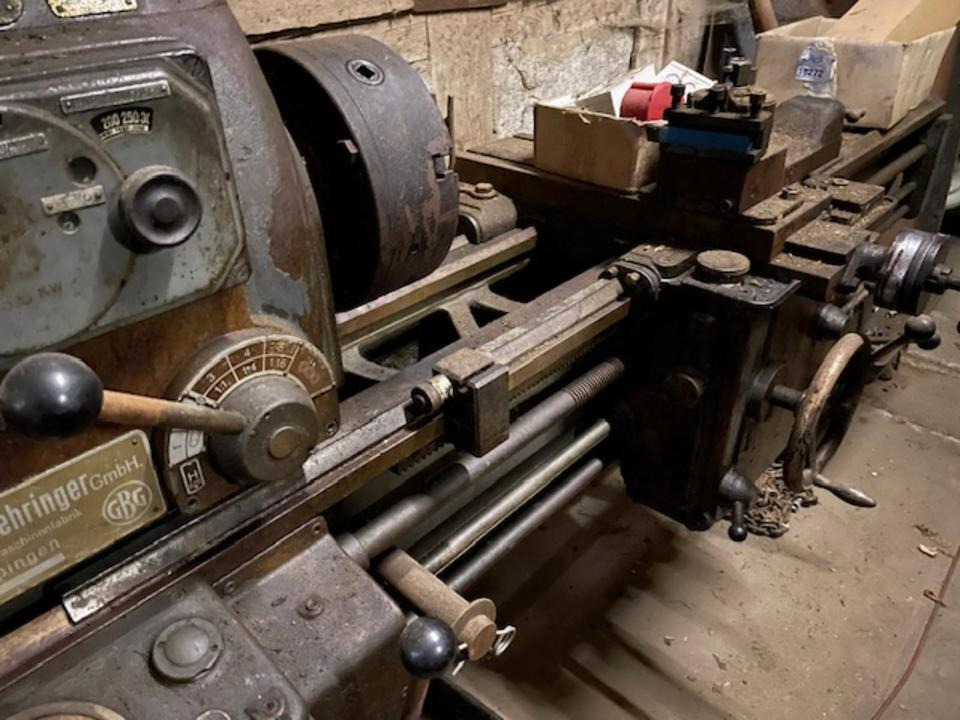 Drehmaschine VDF Boehringer L&Z Drehbank + Zubehör - Металлообрабатывающий станок: фото 2 Drehmaschine VDF Boehringer L&Z Drehbank + Zubehör - Металлообрабатывающий станок: фото 2
