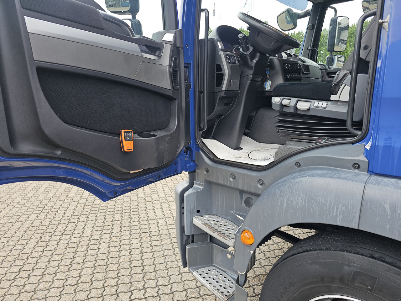 MAN TGM 18.290 - Грузовик с закрытым кузовом: фото 5 MAN TGM 18.290 - Грузовик с закрытым кузовом: фото 5